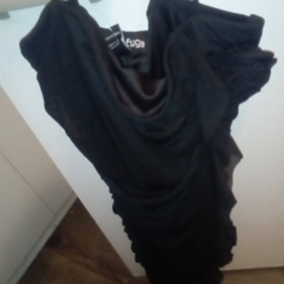 Black ruffle ruched dress - Picture 3 of 3